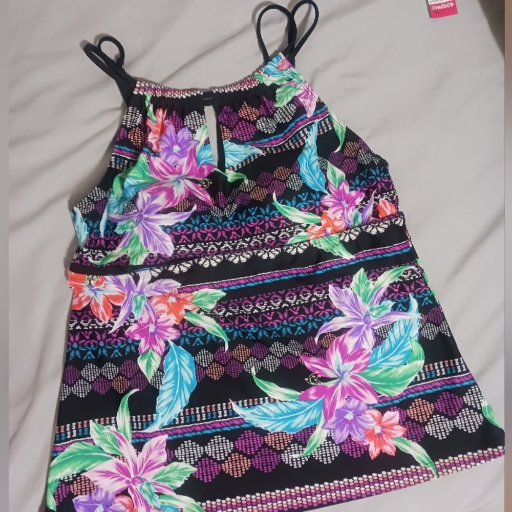 Beach Diva Swim top